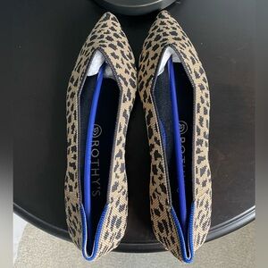 EUC Rothy’s Cheetah OG Points. Sz 8.5